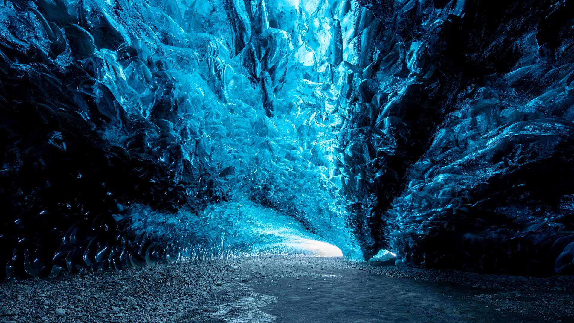 Guide To Iceland Ice Cave