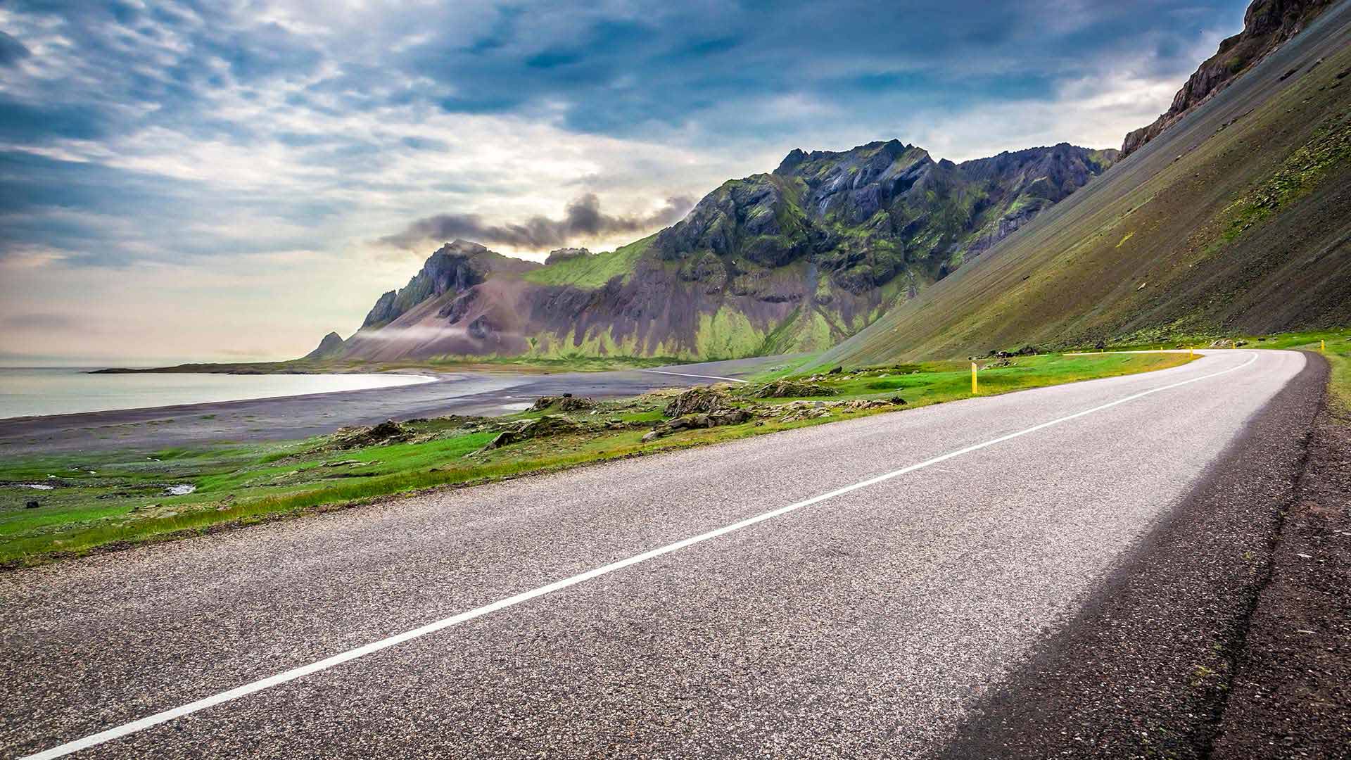 driving tour of iceland