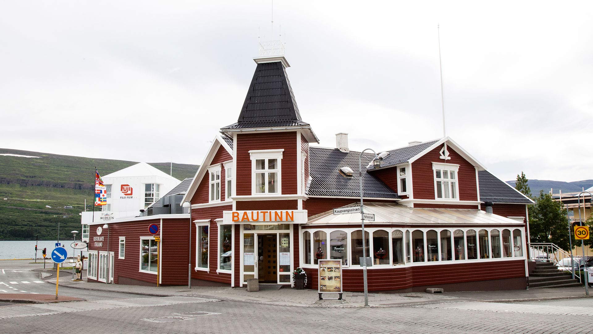 Bautinn in Akureyri