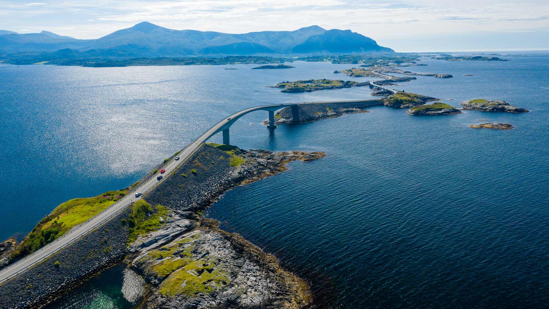 Aerial view of Atlanterhavsvegen (Atlantic Ocean Road), Lofoten, Norway?400x200;crop